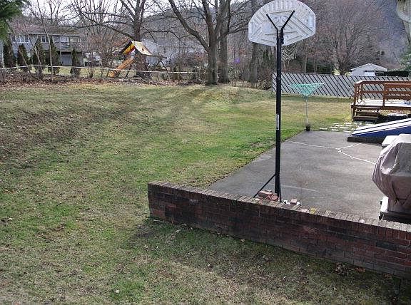 3rd image of 118 Acorn Dr