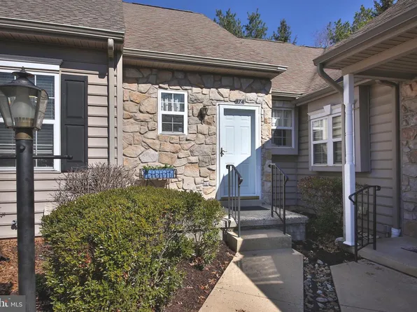 974 Independence Ln, Lansdale, PA 19446