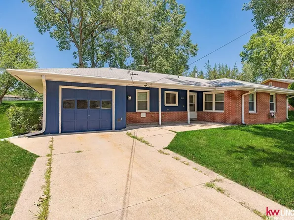 3611 NW Michael St, Lincoln, NE 68524