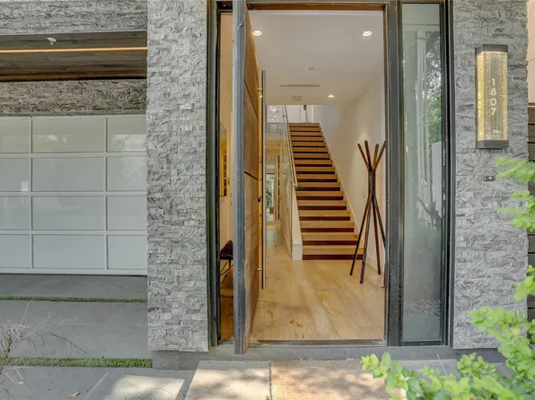 1807 Indiana St, Houston, TX 77019