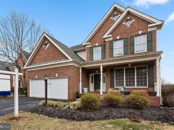 5533 Hillsman Farm Ln, Haymarket, VA 20169