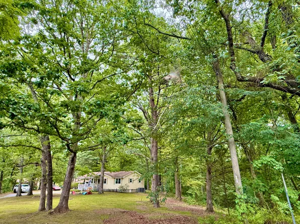 5404 Sawyer Rd, Signal Mountain, TN 37377