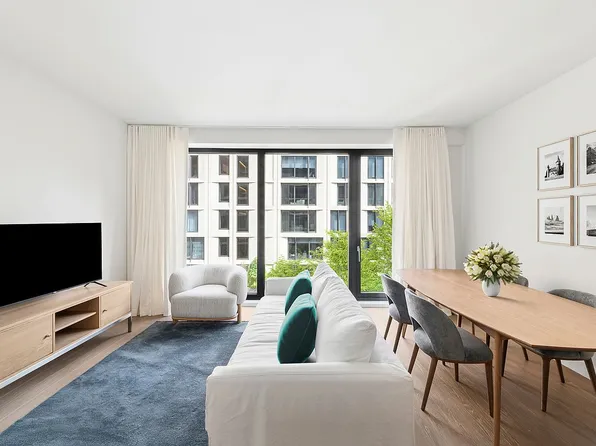 500 W 45th St Unit 530, New York, NY 10036