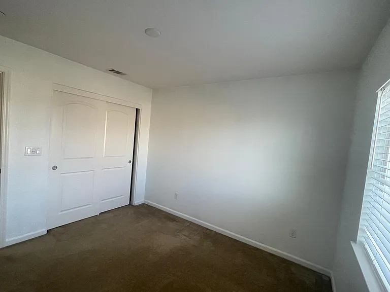 436 Potters Ln — Photo 10