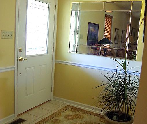 3rd image of 1036 Summerfield Dr