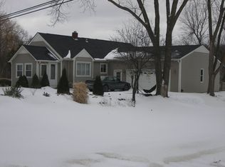 9460 N Eston Rd, Clarkston, MI 48348