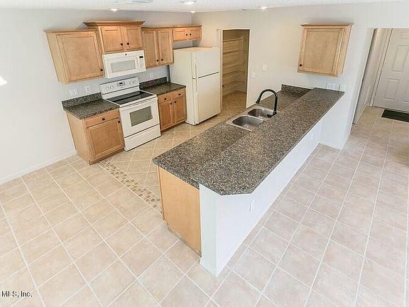 5th image of 11420 Willet Ct S