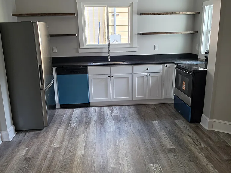 112 Karns Ave — Photo 3