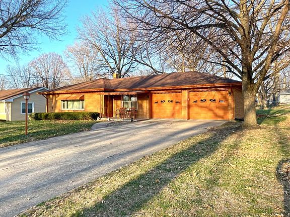 2nd image of 1207 Vista Ave