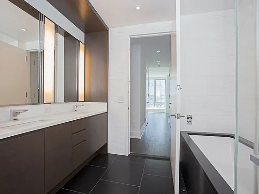 Rented by Sotheby's International Realty | media 17