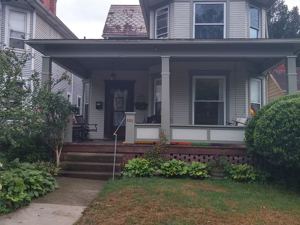 1st image of 825 2nd St