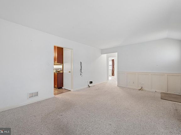 5th image of 12725 Holdridge Rd