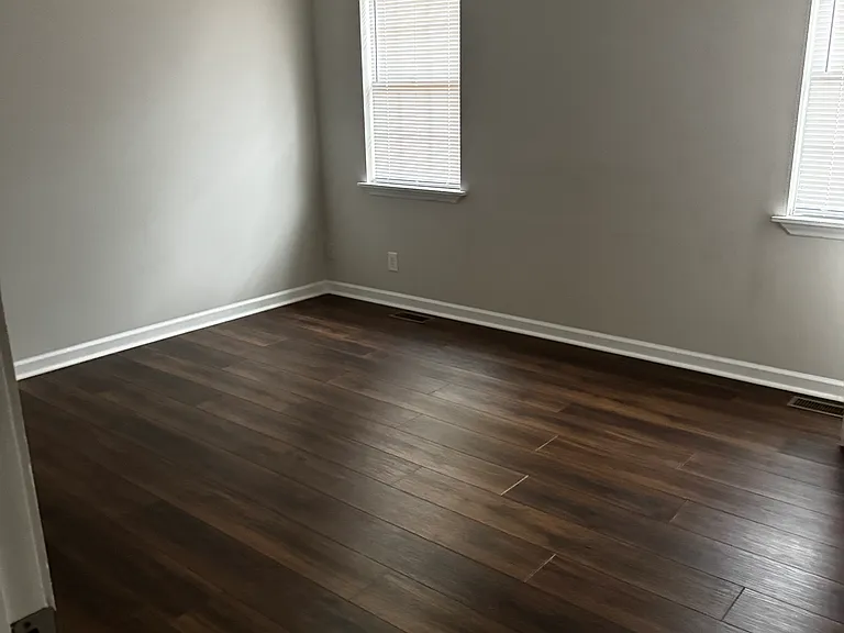 823 Primrose Ln NW — Photo 8