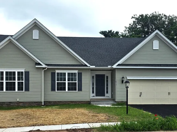 2634 Village Rd Lot 102, Dover, PA 17315