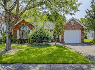 19 Hampton Drive, Marlboro, NJ 07746