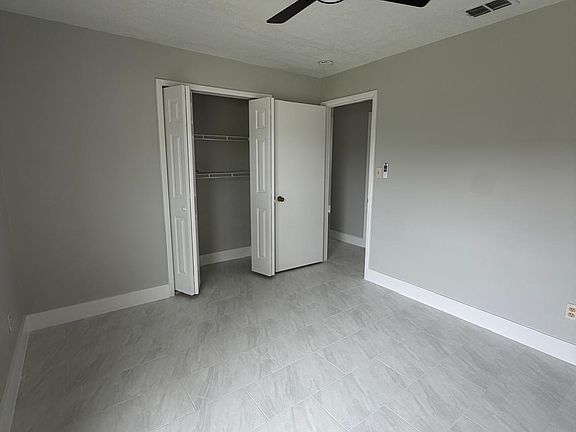 4th image of 5270 Hawk Dr