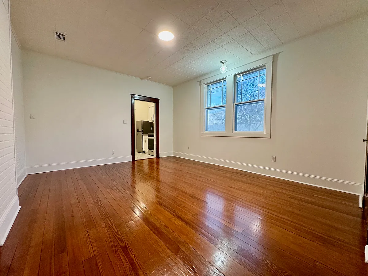 Building Photo - 536 Aurora Ave #1/2-B