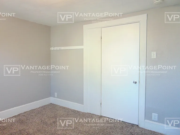 802 Kellogg St — Photo 14