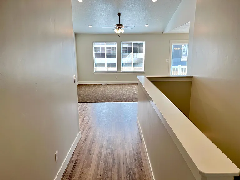 4725 Gunsight Peak Dr — Photo 10