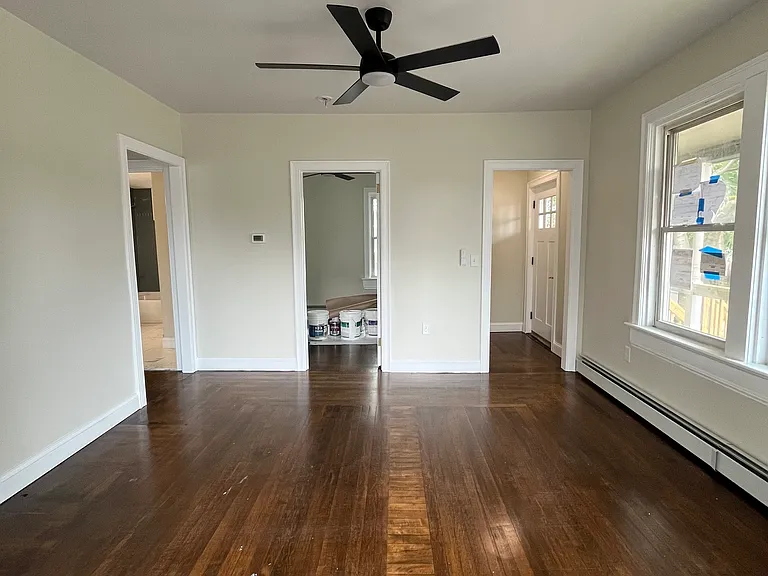 230 Unit St #1 — Photo 2