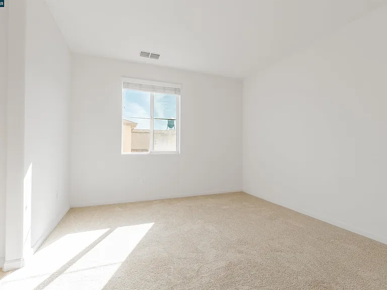 3091 Madsen St — Photo 27