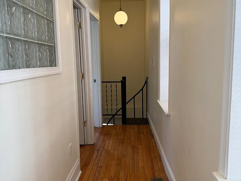 922 S 49th St #-1 — Photo 19