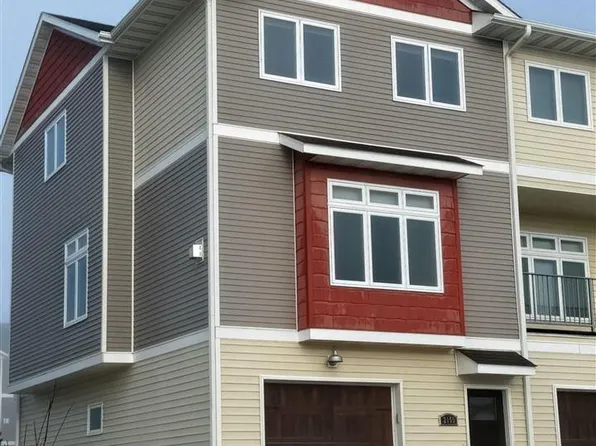 2155 Rolling Green Ln, North Mankato, MN 56003