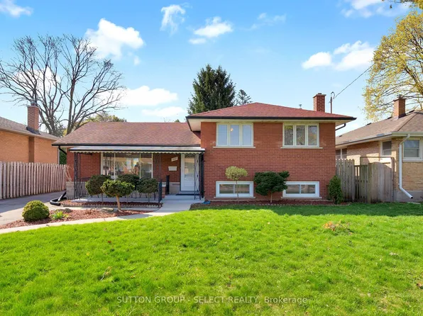 1581 Borden St, London, ON N5W 2P9