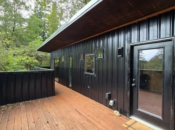 1645 Deer Rd, Tillamook, OR 97141