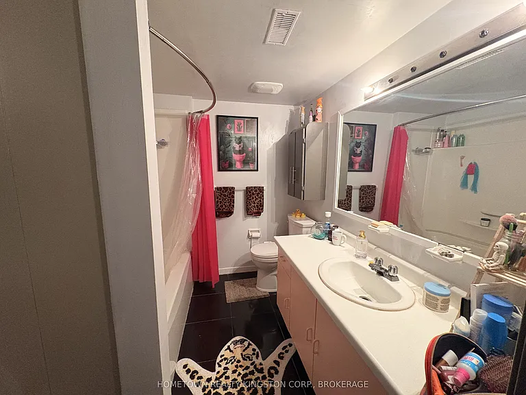 580 Gavin Ct #2 — Photo 6