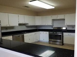 28 Omni Parc Dr, Nanuet, NY 10954