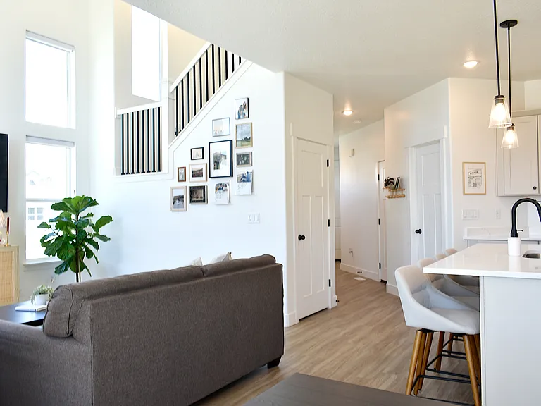 1573 W Banner Dr — Photo 8