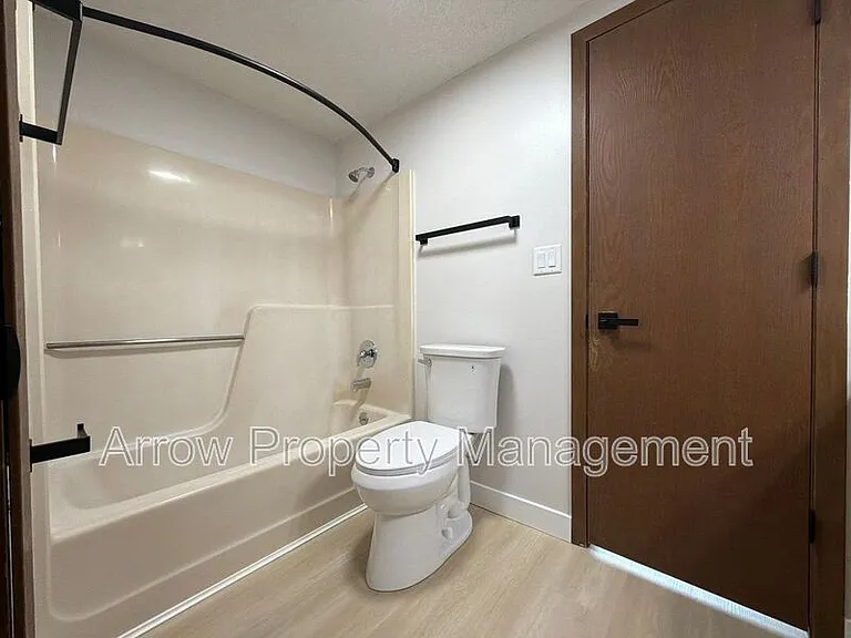 2323 T St #7 — Photo 11