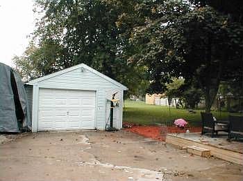 3rd image of 1822 N Lasalle St