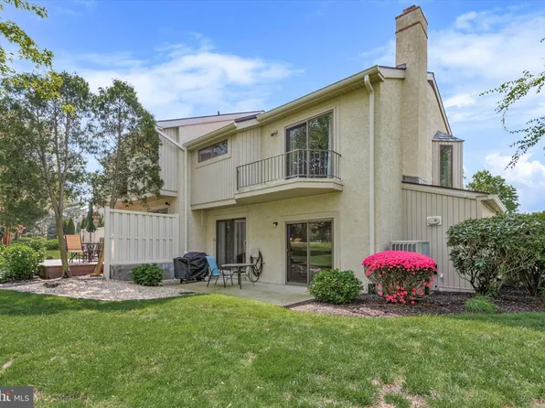 74 Bayview Dr, Somers Point, NJ 08244