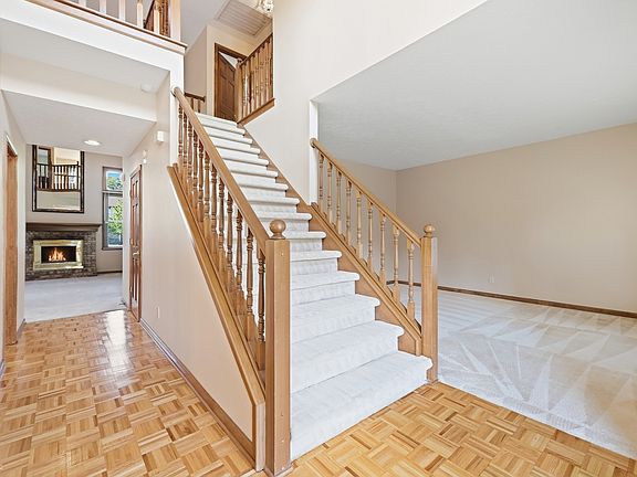 3rd image of 6950 Bluffridge Way