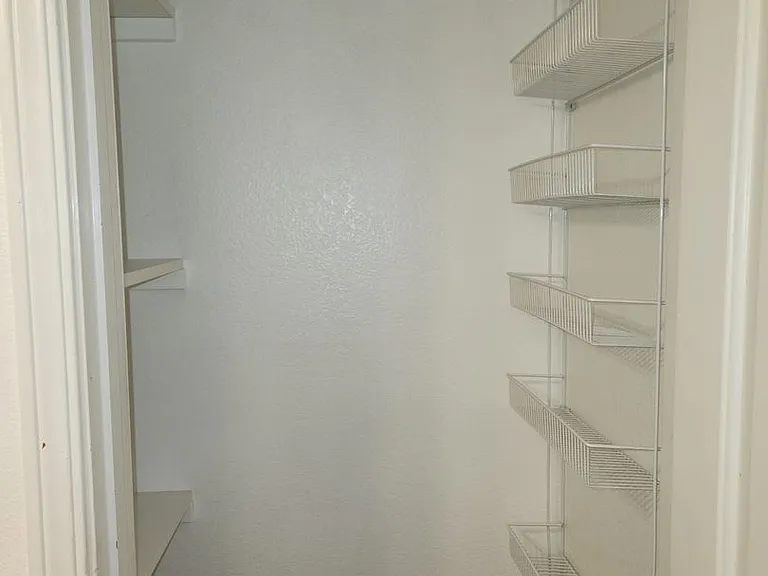 107 Leafy Glade Pl — Photo 14