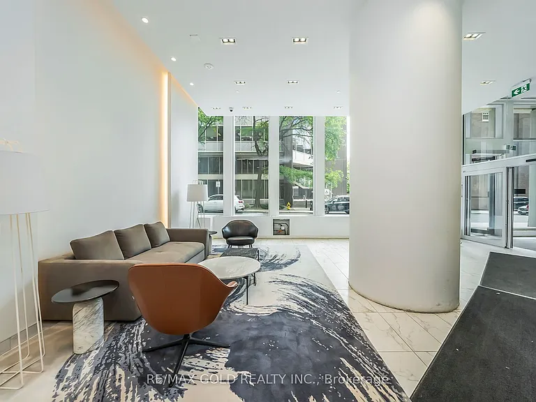 230 Simcoe St #2818 — Photo 5