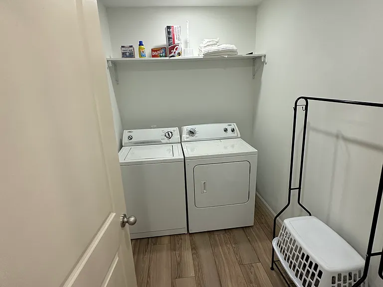 905 Ardmore Dr — Photo 8
