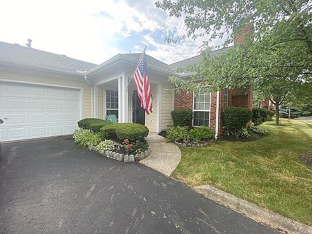 1st image of 134 Glade Springs Dr
