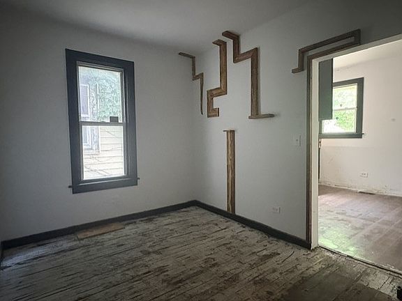 3rd image of 8028 S Normal Ave