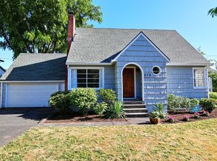 979 NE Jackson St, Hillsboro, OR
