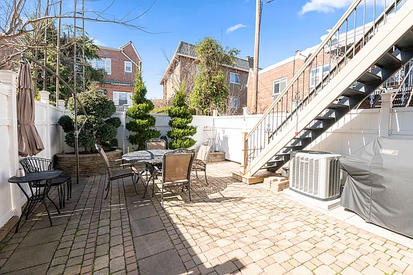 Sold by Realty Executives Today | media 20