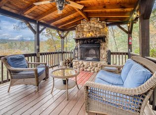 149 Rocky Rd, Blue Ridge, GA 30513