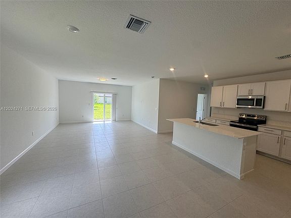 3rd image of 693 Carlyle Way