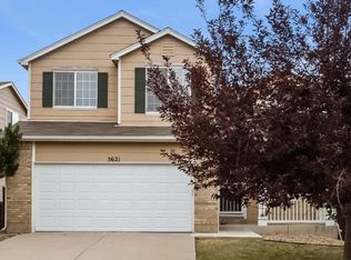 5621 S Versailles St, Aurora, CO 80015
