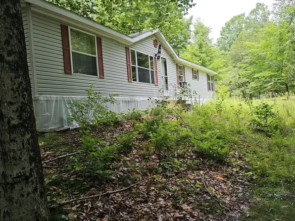 1360 Hill Road, Canaan, ME 04924