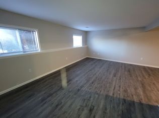 7 Village West Ct APT 201, Washington, MO 63090
