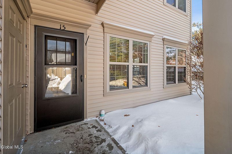 3rd image of 73 Saratoga Road APT 15