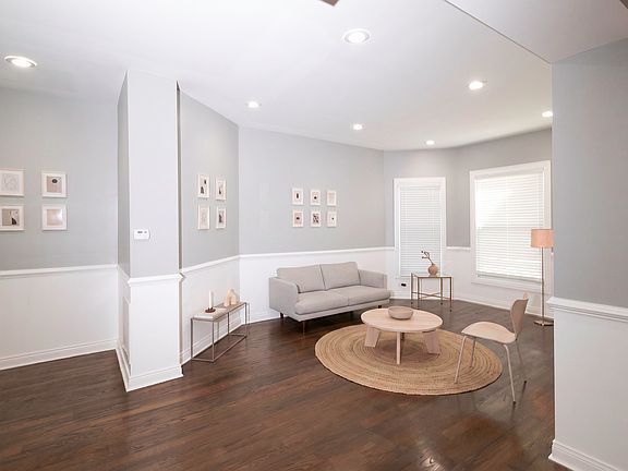 5th image of 2050 E 73rd St
